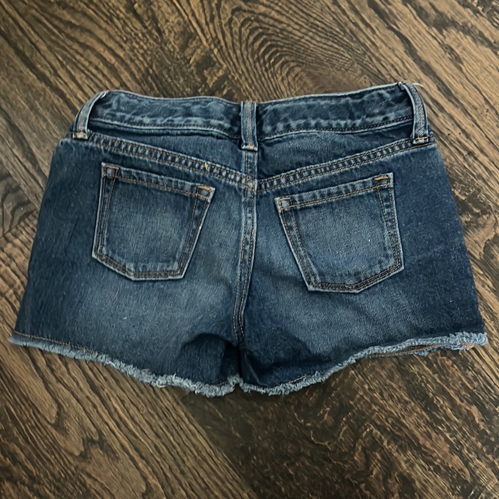Shorts - Picture 3 of 3